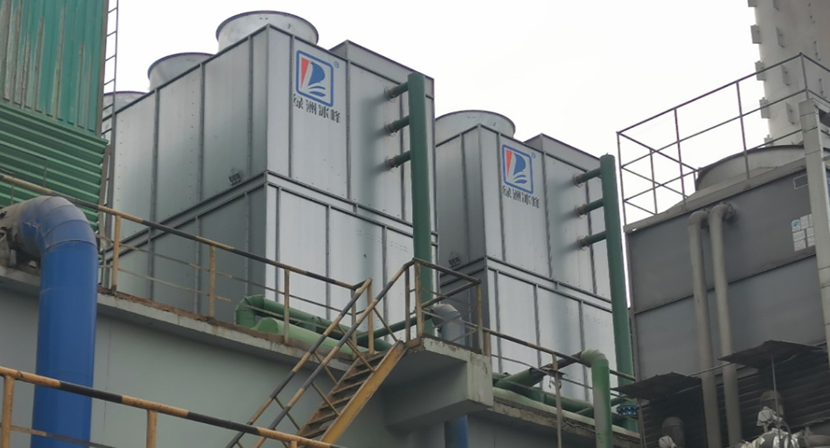 Customer Site Installation of Closed-Circuit Cooling Tower Customer Site Installation of Closed-Circuit Cooling Tower